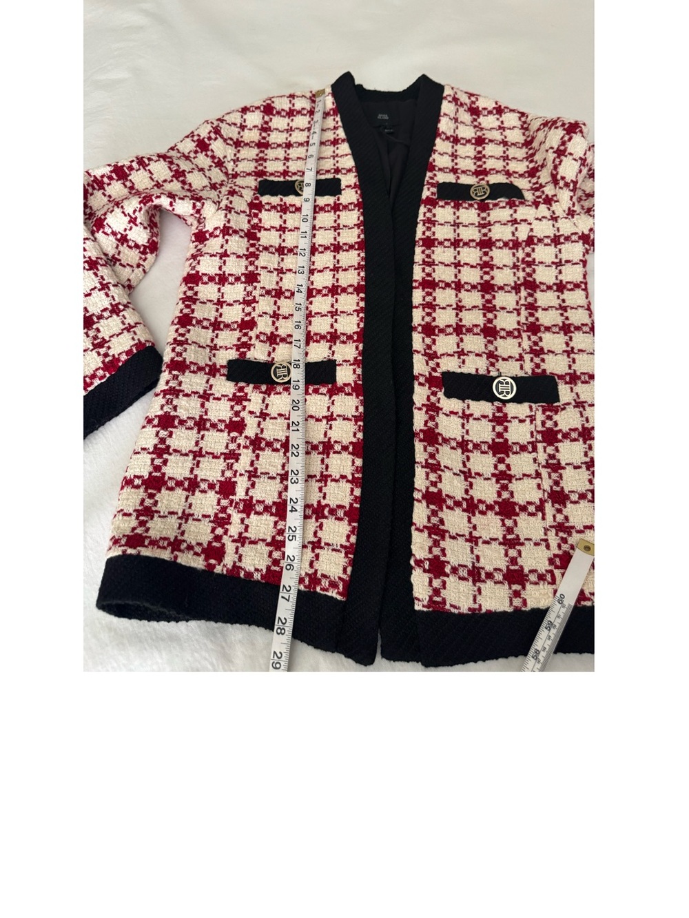 River Island Red & White Bouclé Oversized Cardigan. 4/6 - Picture 7 of 10